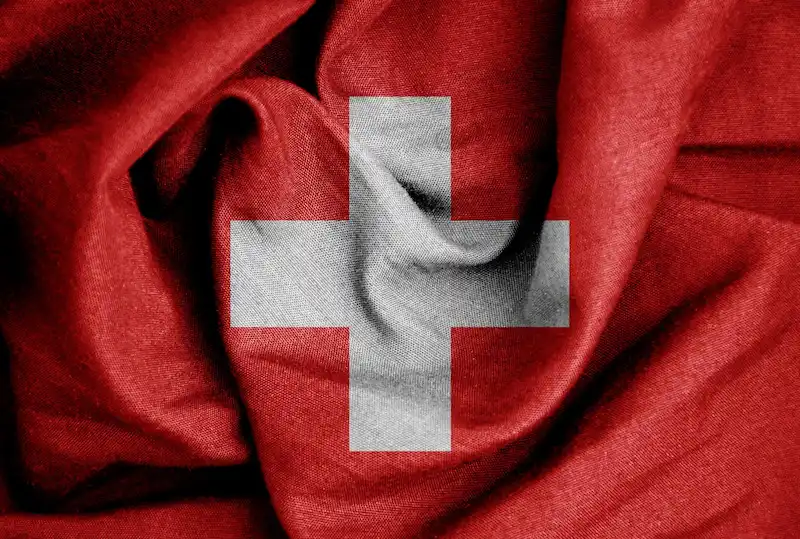 Comment déclarer ses revenus CMU Frontalier : Guide 2026